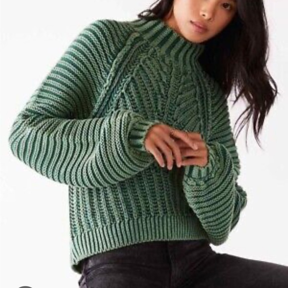 Free People Sweetheart Green Chunky Knit Mock Neck Oversized Sweater - Picture 4 of 5
